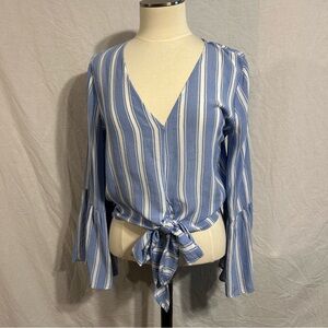 American Eagle Women Blouse Sz Small Tie Front VNeck BOHO  Bell Sleeve Shirt Top